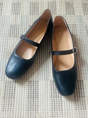 Naturalizer Black Mary Jane Flats with Buckle Strap Women’s 10 NEW